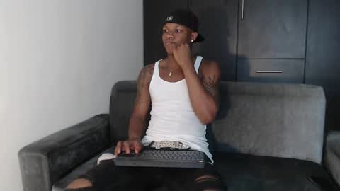 Snapshot of alid_17 chatting on 02/28/25, 09:23 Alid 17 online show from 02/28/25, 09:23