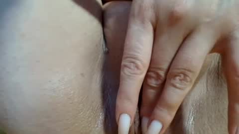 alidaalida2 online show from 06/22/26, 01:41