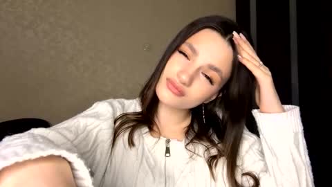 Niki online show from 03/20/26, 03:06