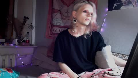 Alien Bella online show from 03/14/26, 08:58