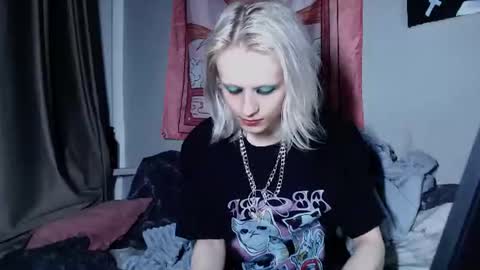 Alien Bella online show from 07/20/26, 12:14
