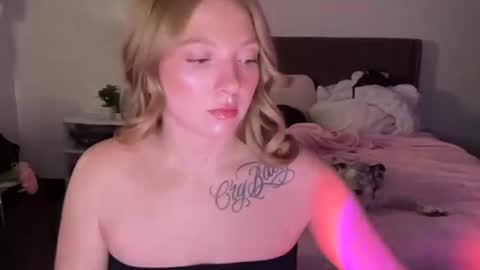 spaceprincess online show from 04/15/26, 01:45