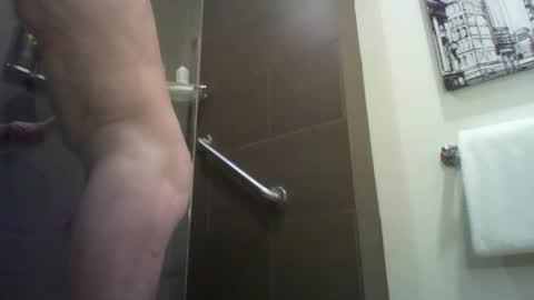 Snapshot of alienlove23 chatting on 11/27/25, 01:40 alienlove23 online show from 11/27/25, 01:40