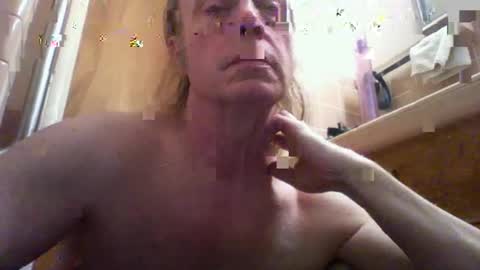 Snapshot of alienlove23 chatting on 03/29/26, 10:10 alienlove23 online show from 03/29/26, 10:10