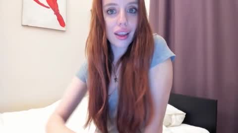 Snapshot of aliensi chatting on 11/24/25, 09:03 aliensi online show from 11/24/25, 09:03