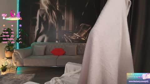 Snapshot of aliessia chatting on 11/21/25, 07:12 Aliessia online show from 11/21/25, 07:12