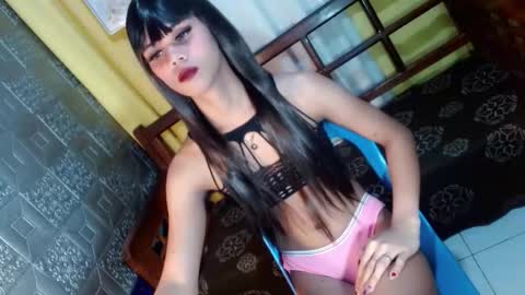 aliexagrey online show from 04/11/26, 07:45