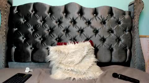 Alice online show from 01/26/25, 03:25