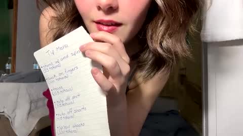 Snapshot of aliii1123 chatting on 01/28/25, 05:35 aliii1123 online show from 01/28/25, 05:35