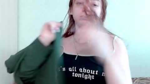 Snapshot of aliiice_stone chatting on 02/22/26, 09:19 Alice online show from 02/22/26, 09:19