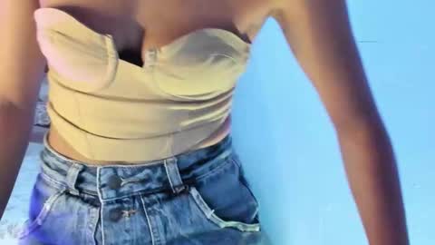           online show from 12/01/25, 07:30