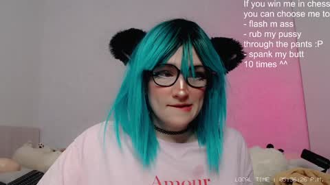 Snapshot of alikaful chatting on 01/06/25, 02:36 Alika online show from 01/06/25, 02:36