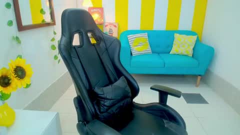 alina09_ online show from 04/15/26, 07:58