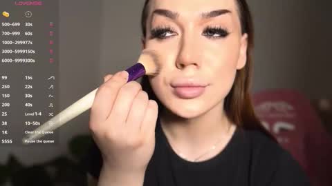 Snapshot of alina_39 chatting on 10/17/25, 12:52 alina_39 online show from 10/17/25, 12:52