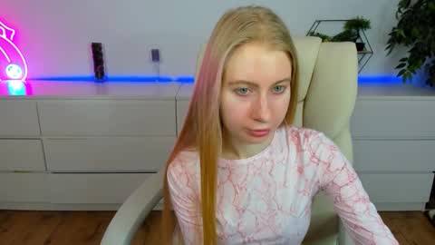 Alina online show from 03/17/26, 06:39