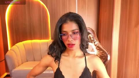alina_b_ online show from 04/30/26, 08:04