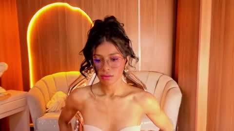 alina_b_ online show from 07/16/26, 08:04