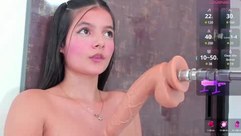 Snapshot of alina_cute18 chatting on 12/15/24, 06:15 alina online show from 12/15/24, 06:15