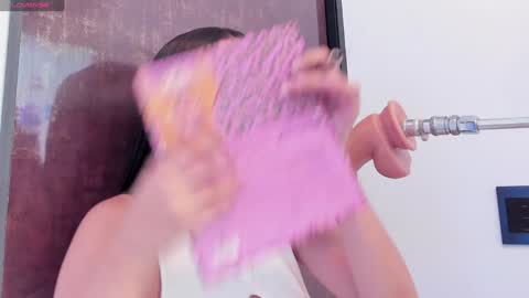 Snapshot of alina_cute18 chatting on 01/28/25, 11:38 alina online show from 01/28/25, 11:38