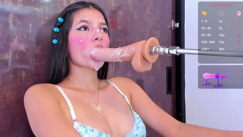 Snapshot of alina_cute18 chatting on 01/29/25, 03:04 alina online show from 01/29/25, 03:04