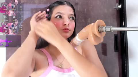 Snapshot of alina_cute18 chatting on 02/09/25, 04:04 alina online show from 02/09/25, 04:04