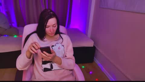 Alina online show from 12/17/24, 04:23