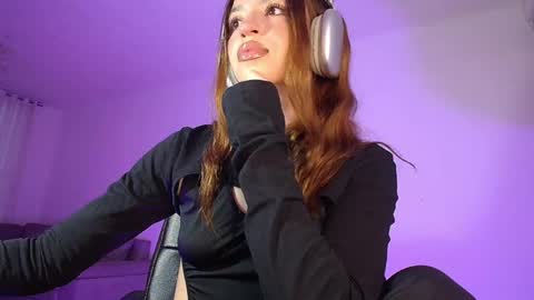 Snapshot of alina_lee01 chatting on 05/24/26, 11:10 NYX online show from 05/24/26, 11:10