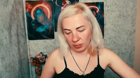 Alina online show from 05/18/26, 04:07