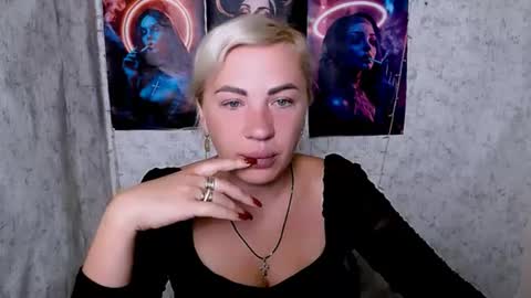 Snapshot of alinafrey_ chatting on 07/14/26, 04:50 Alina online show from 07/14/26, 04:50