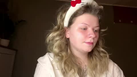 Alina online show from 04/21/26, 08:44