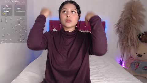 Snapshot of alinakiss_ chatting on 11/25/25, 03:39 lili online show from 11/25/25, 03:39