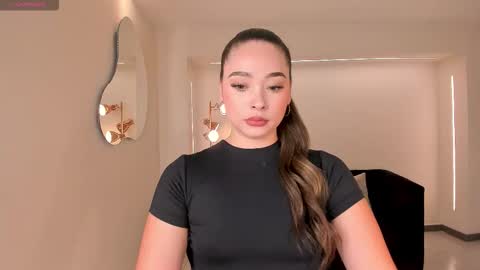 alinakravitz_ online show from 03/02/26, 12:23