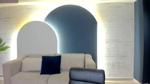 alinakravitz_ online show from 03/29/26, 05:13