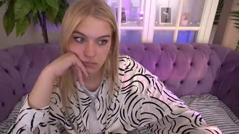 Alina online show from 06/15/26, 07:10