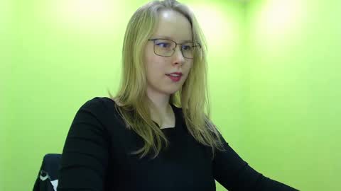Snapshot of alinasei chatting on 03/31/26, 05:35 alinasei online show from 03/31/26, 05:35