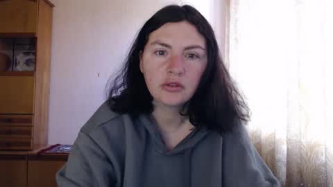 Snapshot of alinaxjames chatting on 05/04/26, 08:21 AlinaxJames online show from 05/04/26, 08:21