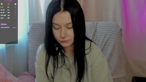 Aline Greeeen online show from 01/13/25, 05:23