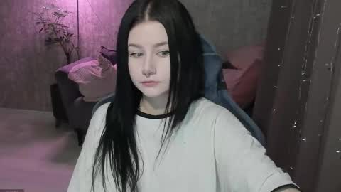 Aline Greeeen online show from 10/08/25, 02:53