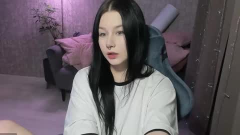 Aline Greeeen online show from 10/12/25, 01:21