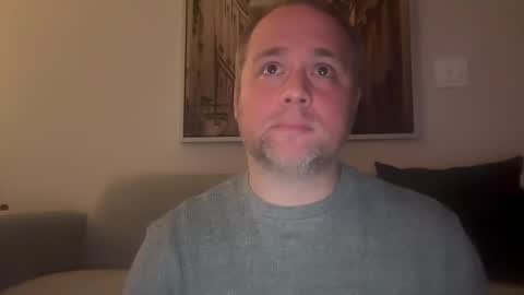 Snapshot of alinick0125 chatting on 11/30/25, 03:32 Nick online show from 11/30/25, 03:32