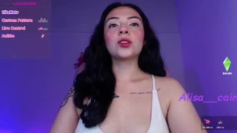 Alejandra online show from 03/18/26, 07:33