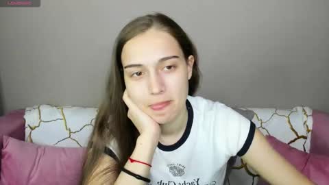 Snapshot of alisa__kelly chatting on 10/06/25, 12:52 alisa__kelly online show from 10/06/25, 12:52