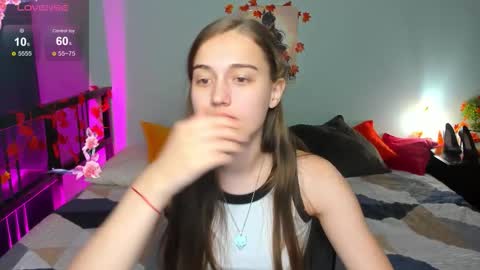 Snapshot of alisa__kelly chatting on 10/30/25, 01:18 alisa__kelly online show from 10/30/25, 01:18