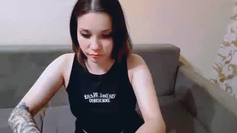 Snapshot of alisa_fox_pup chatting on 07/04/26, 07:20 Alisa online show from 07/04/26, 07:20