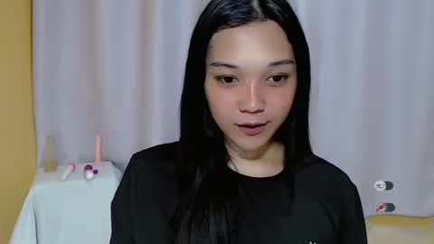 Shanti xhey online show from 01/11/25, 08:22