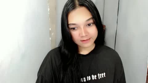 Shanti xhey online show from 09/16/25, 08:26