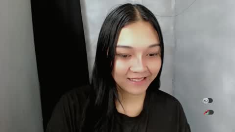 Shanti xhey online show from 10/19/25, 12:17