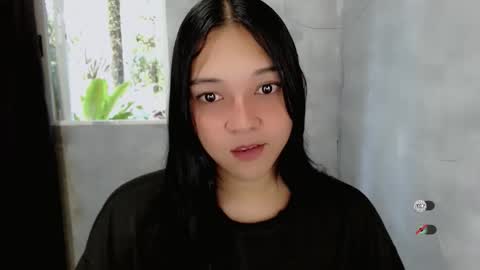 Shanti xhey online show from 10/29/25, 10:33