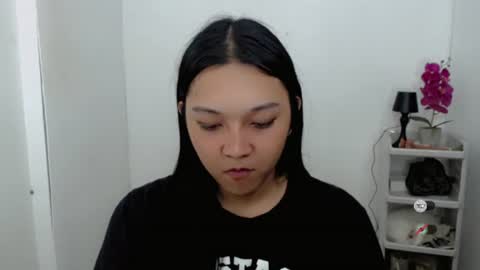 Snapshot of alisa_kiss_ chatting on 04/21/26, 02:51 Shanti xhey online show from 04/21/26, 02:51