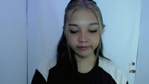 Snapshot of alisa_kiss_ chatting on 04/30/26, 10:03 Shanti xhey online show from 04/30/26, 10:03